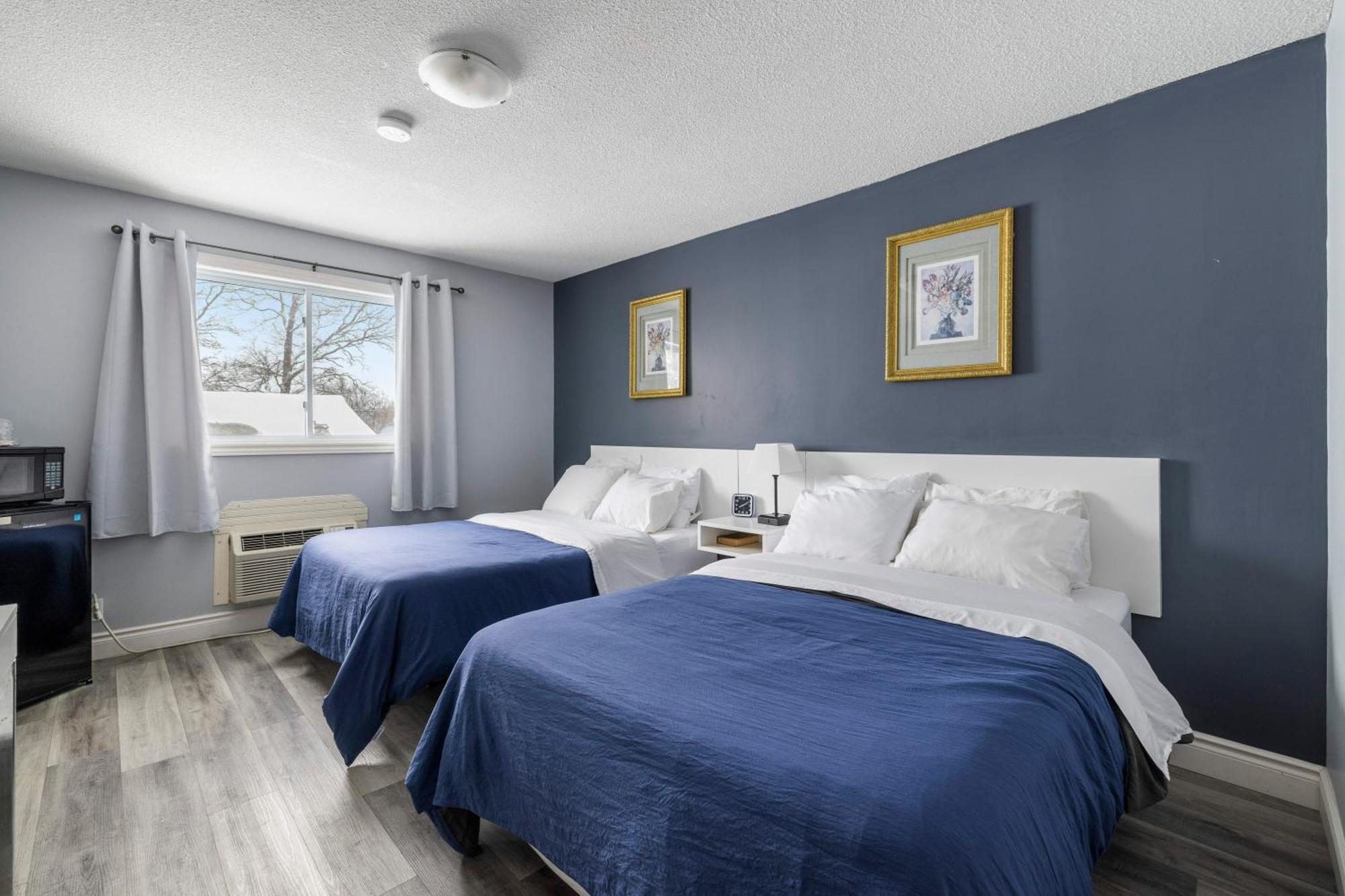 Lakeside Inn Cloyne Екстер'єр фото