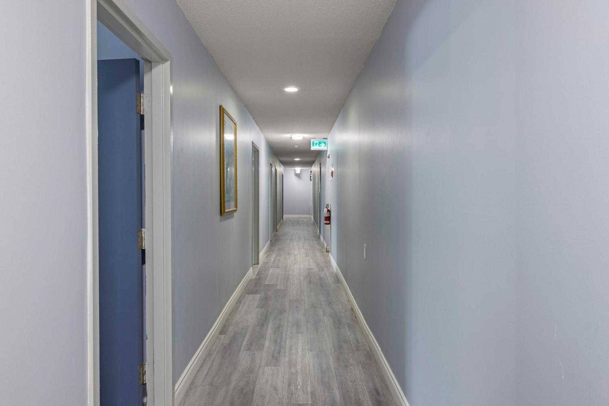 Lakeside Inn Cloyne Екстер'єр фото